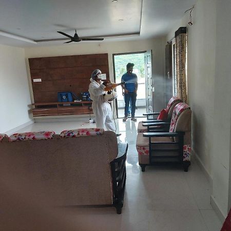 Feel Like Home -Guest House Near Tenneti Park Visakhapatnam Bagian luar foto